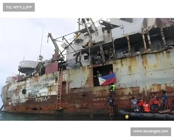 菲军荷枪实弹为何不敢开火?记者揭秘仁爱礁对峙背后的真相(仁爱礁菲律宾军舰) 菲军荷枪实弹为何不敢开火?记者揭秘仁爱礁对峙背后的真相(仁爱礁菲律宾军舰)