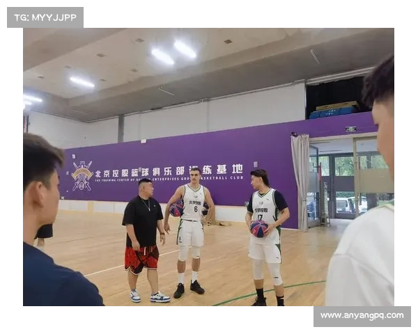 超三北京争霸赛:北控战胜深圳,杨皓喆展现实力助球队开门红 超三北京争霸赛:北控战胜深圳,杨皓喆展现实力助球队开门红